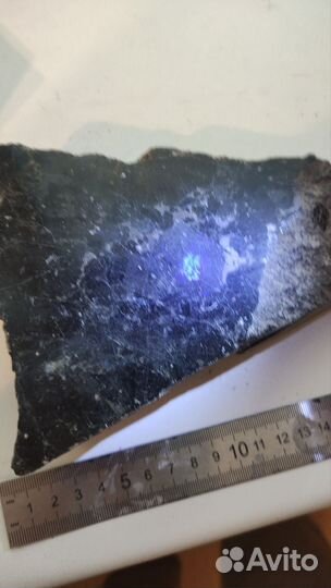 Лабрадор камень