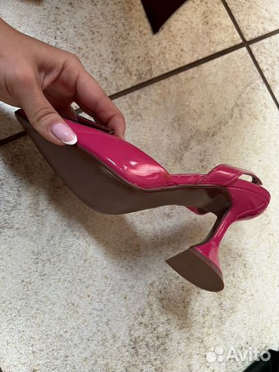 Туфли розовые новые 36