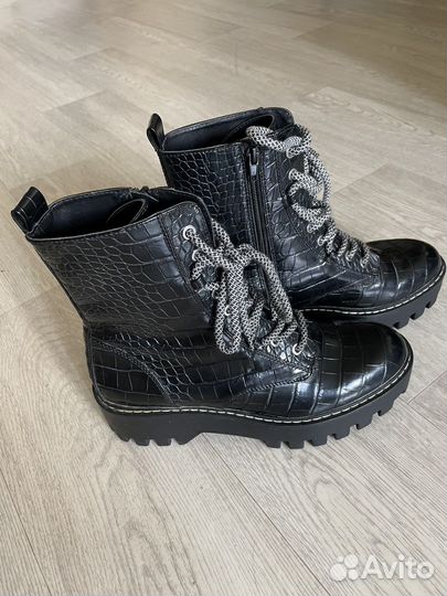 Демисезонные ботинки zara