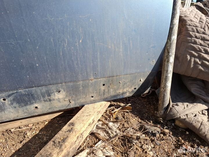 Renault sandero дверь передняя правая