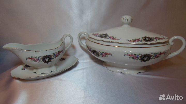 Антиквариат из Европы. Супница и соусник