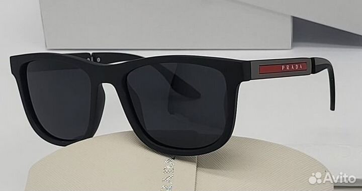 Очки Prada с поляризацией