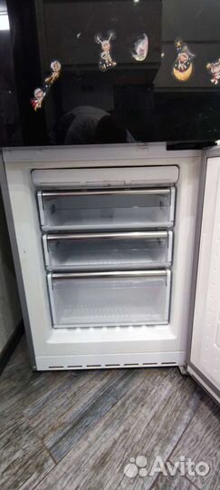 Холодильник бу Siemens KG39FSB20