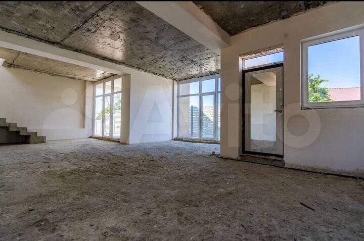 Дом 170 м² на участке 4 сот.