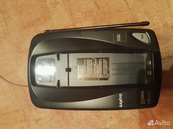 Телефон Sanyo б\у