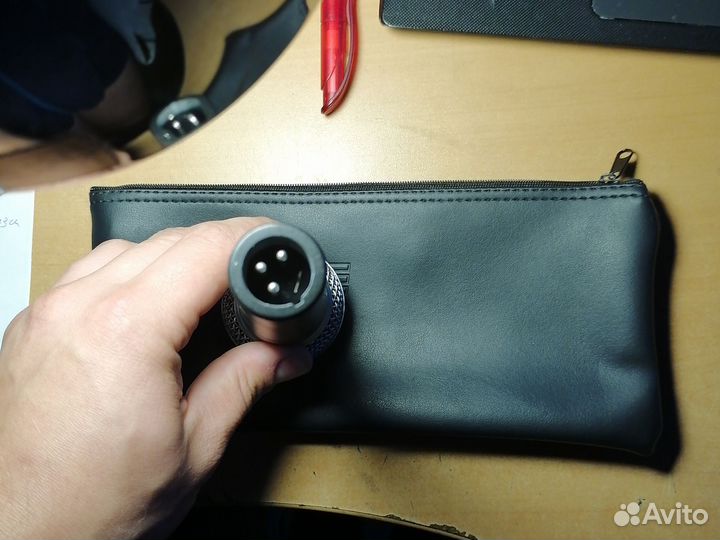 Вокальный микрофон Shure SM58