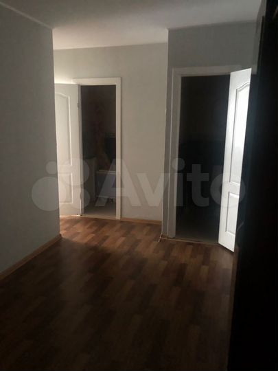 3-к. квартира, 65 м², 1/3 эт.