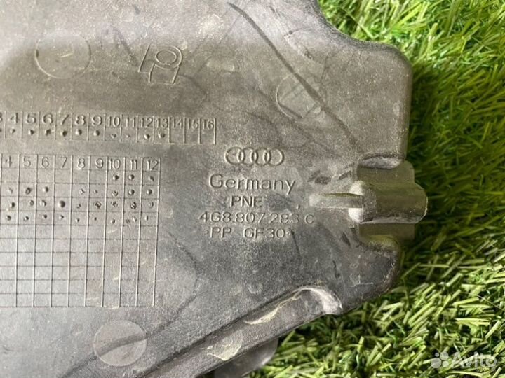 Направляющая бампера передняя левая Audi S7