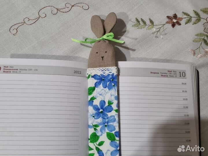 Закладки для книг ручная работа Зайка