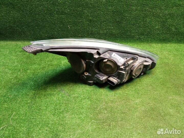 Фара левая Ford Focus 3 2015