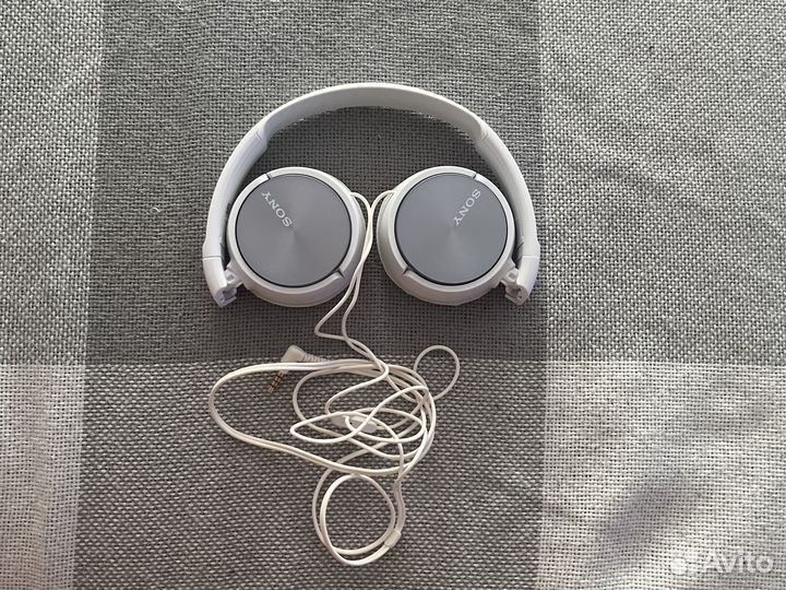 Наушники Sony MDR-XD150, белые