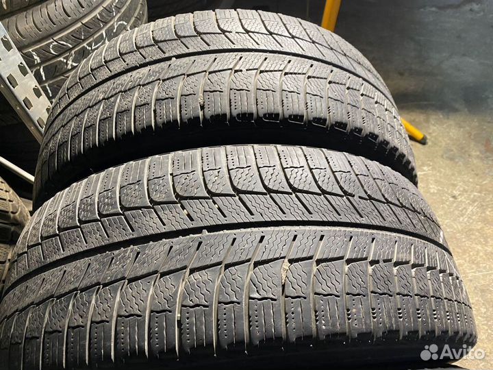 Michelin X-Ice XI3 215/55 R17 98H