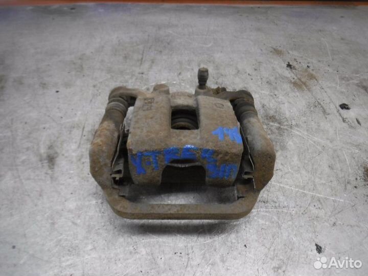 Суппорт задний правый Nissan X-Trail T31 MR20 2008