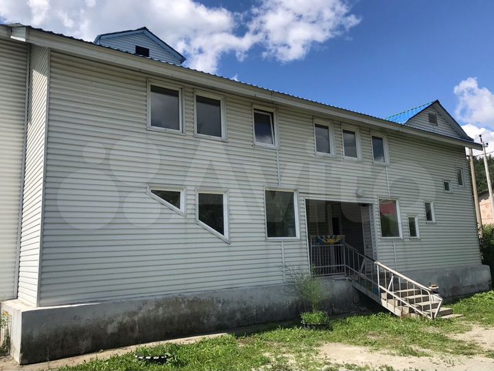 Аукцион: 3-к. квартира, 105 м², 1/2 эт.