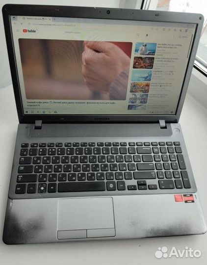 Samsung NP355V5C (Разбор на запчасти)