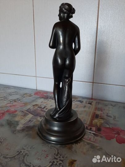 Купальщица касли