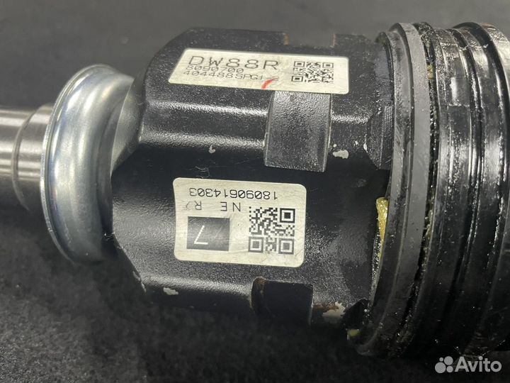 Правый привод Toyota Prius XW50 43410-47040