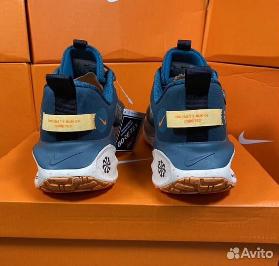 Кроссовки Nike infinity Run Gore-Tex (на руках)