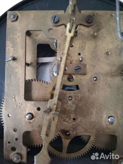 Старинные настенные часы