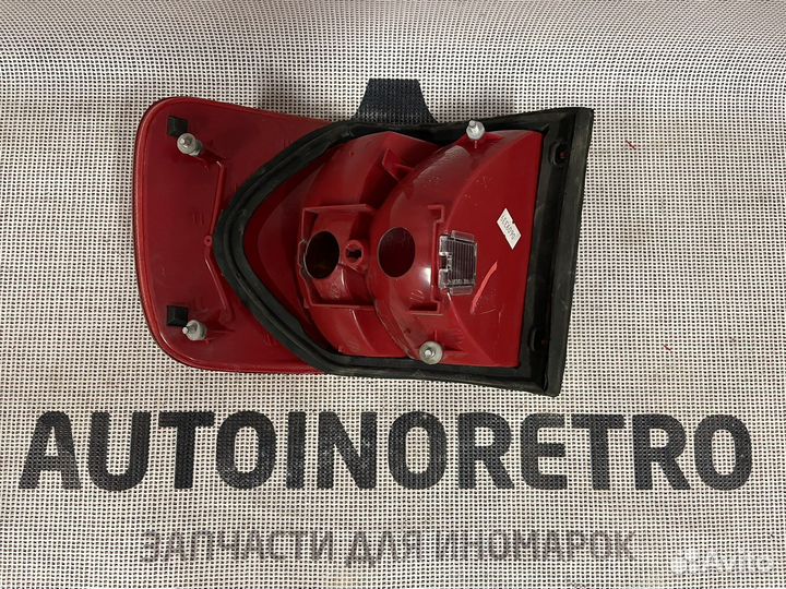 Фонарь задний левый Audi 100 C4 седан 441-1923L-UE