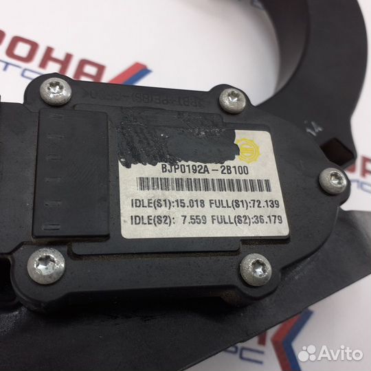 Педаль газа hyundai santa FE