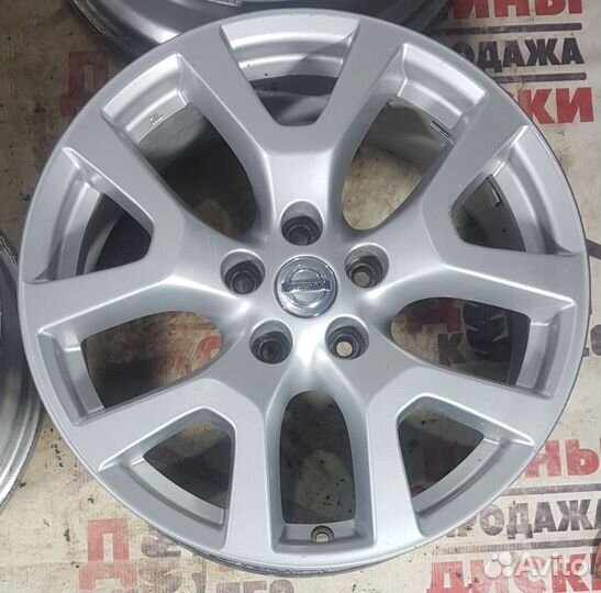 Диски, колеса, литые Nissan r18; 5x114,3; цо 66,1