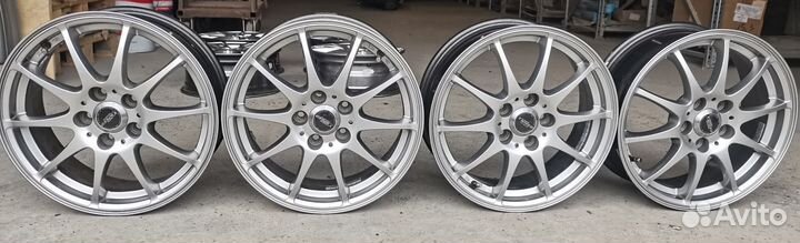 Комплект литых дисков Hot Stuff Cross R15-5x100