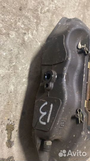 Суппорт передний левый Kia Quoris