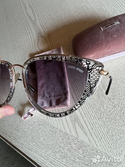 Очки солнцезащитные Miu Miu оригинал