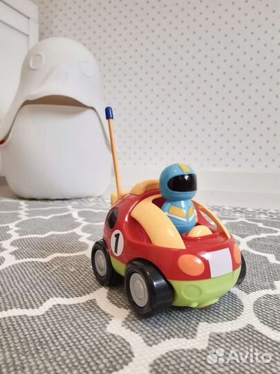 Машинка на радиоуправлении