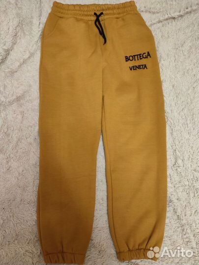 Женский теплый спортивный костюм