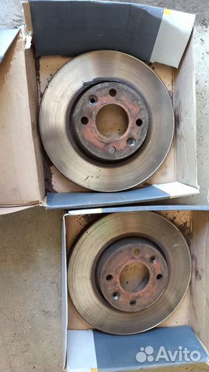 Передние тормозные диски Largus