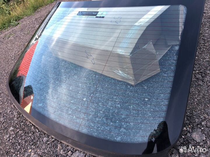 Стекло заднее Mercedes E-Class W211 272.943 2007