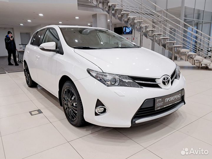 Toyota Auris 1.3 МТ, 2013, 110 846 км