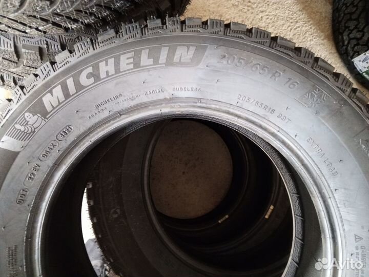 Michelin X-Ice North 4 205/65 R16 99T