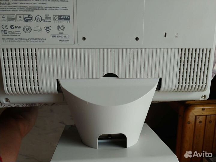 Монитор NEC multisync LSD1550v