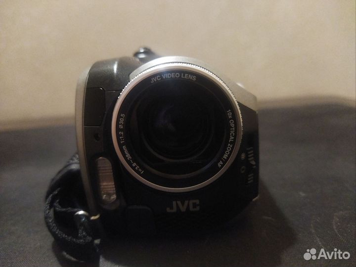 Видеокамера JVC GZ-MG275E