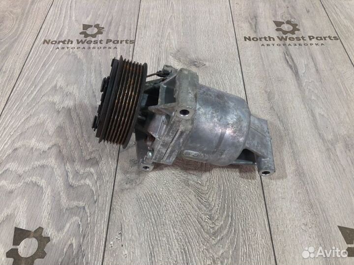 Компрессор системы кондиционирования Nissan Juke