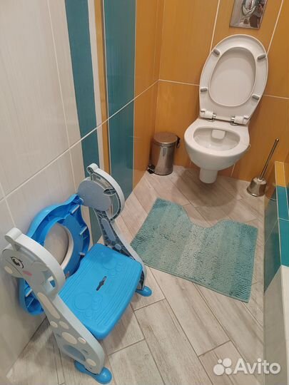 Детское сиденье на унитаз со ступенькой