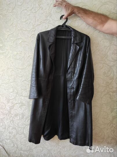 Кожаный плащ