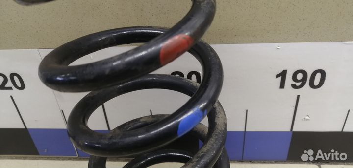 Пружина задняя Avensis II 2003-2008