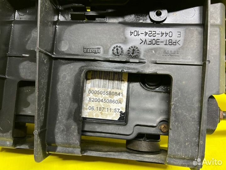 Блок управления стояночным тормозом Renault Scenic