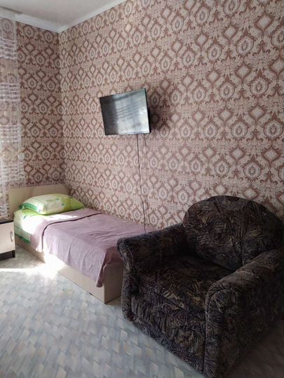 Комната 99 м² в 4-к., 1/2 эт.