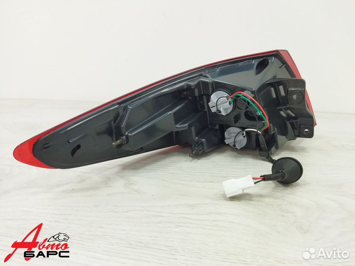 Фонарь задний Kia Rio X-Line 2017-2021 год