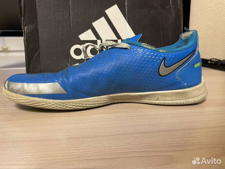 Футзалки nike