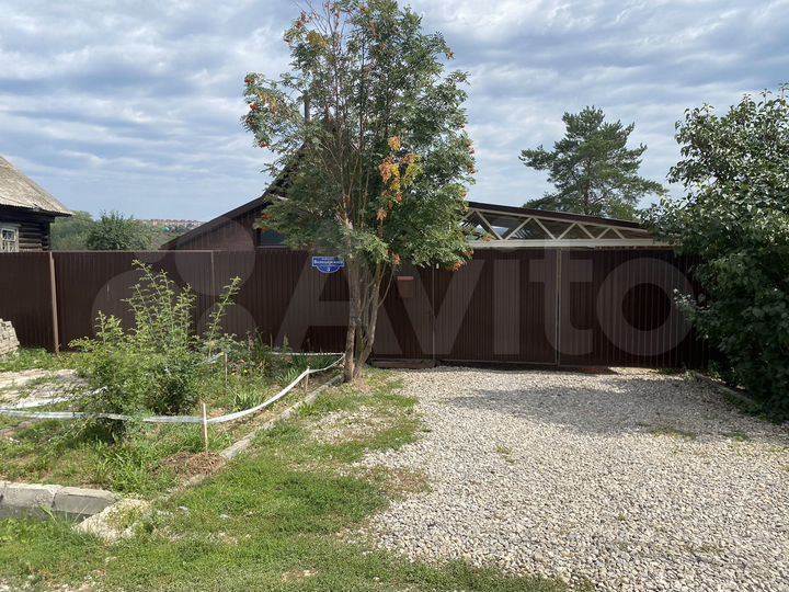 Дом 141 м² на участке 13 сот.