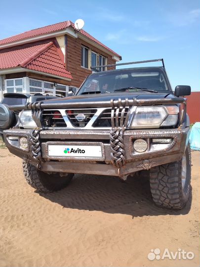 Nissan Patrol 4.2 МТ, 1999, 300 000 км