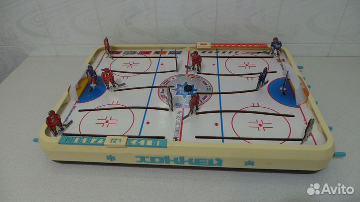 Настольная игра хоккей. Настольный хоккей