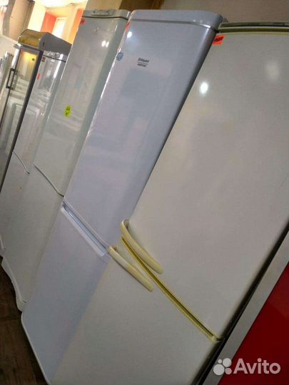 Холодильники б/у серые металлики, бежевые, черные