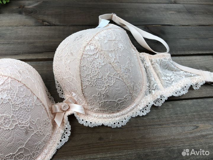 Бюстгальтер бежевый новый Boux avenue